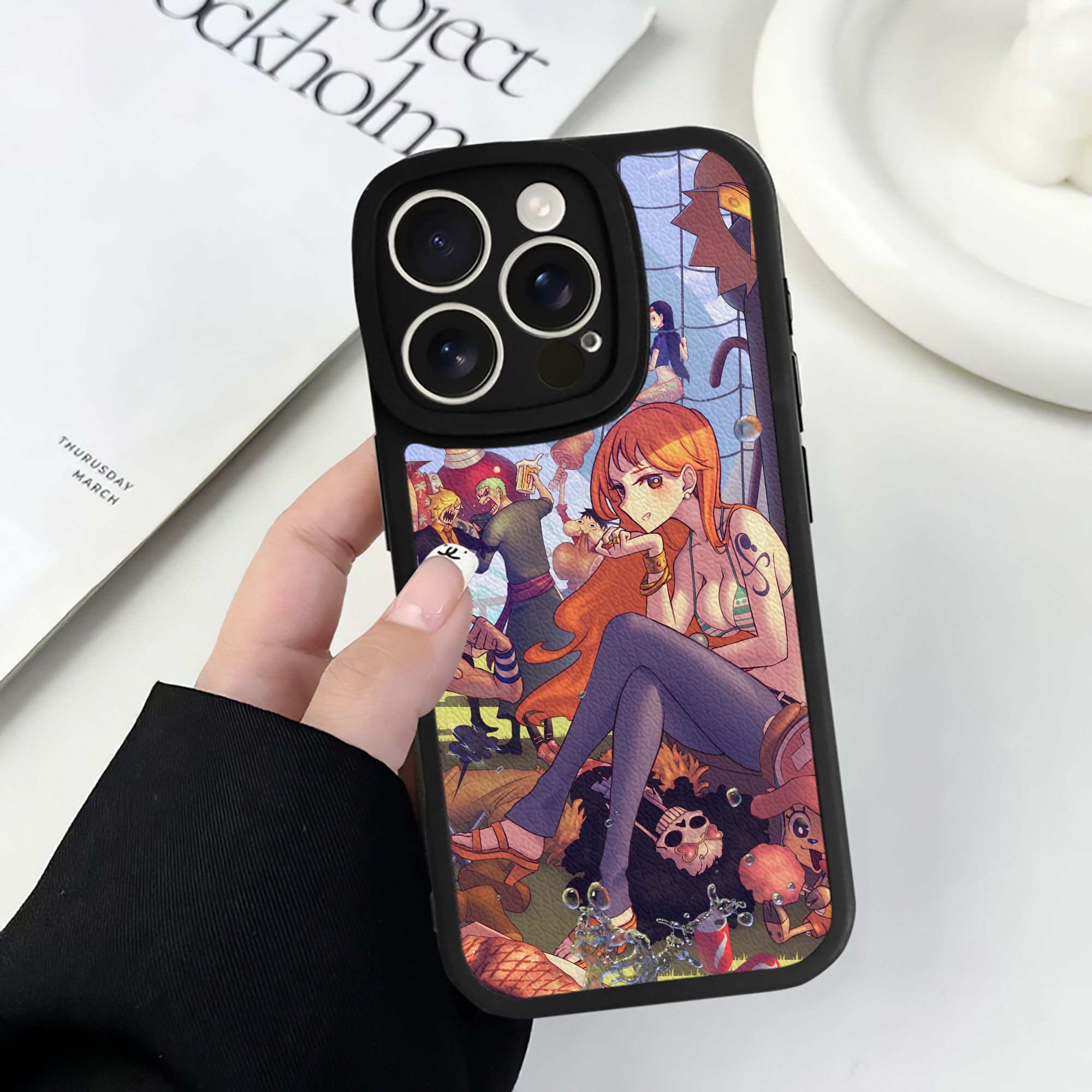 （画像用） ワンピース ONE PIECE 【iPhone 16シリーズ対応】シリコンスマホケース（レザー調） 材質：シリコン